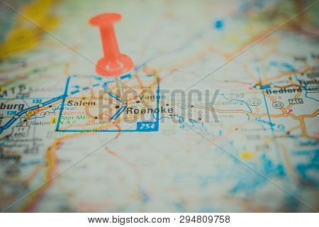 Roanoke On The Map , Atlases And Tourist Guides For Tourists