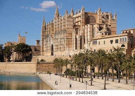 Palma De Mallorca, Spain - March 24, 2019 : End View Of The Famous Gothic Cathedral Santa Maria La S