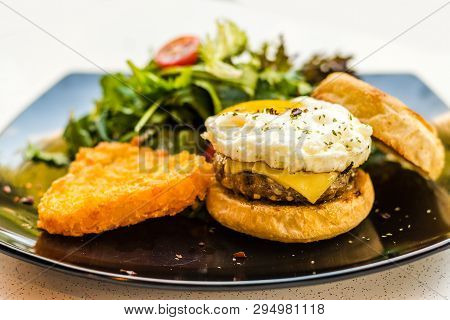 Handmade Pork Sausage  Patty, Egg, Cheddar, Japanese Wheat Flour And Taiwan Longan Blossom Honey Muf
