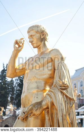 Russia, Peterhof 03,05,2010  Gold Plated Sculptures By Fountains Grand Cascade In Pertergof, Saint-p