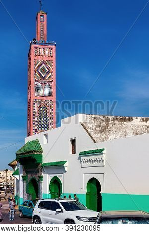 Tangier, Morocco - May 27, 2017: View Of The Minaret Of Sidi Bou Abib Mosque. Is A Mosque Near Grand
