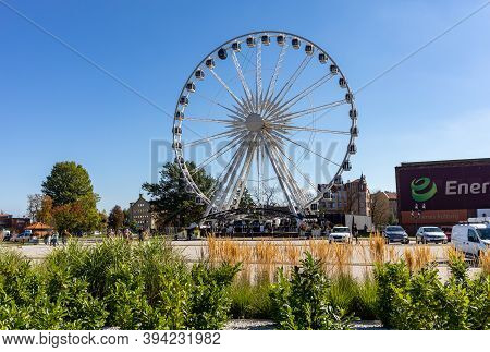 Gdansk, Poland - Sept 9, 2020: Ferris Wheel On The Granary Island In Gdansk, Poland