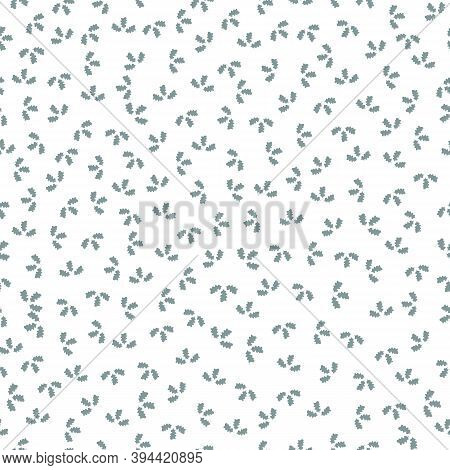 Elegant Ditsy Oak Leaf Texture Vector Repeating Pattern Background. Trio Of Green Oak Leaves Millefl