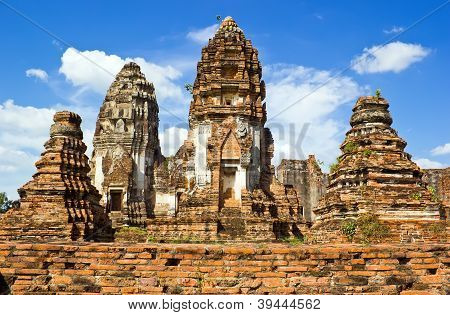 Gamla Buildingwat Phra Si Rattana Mahathat