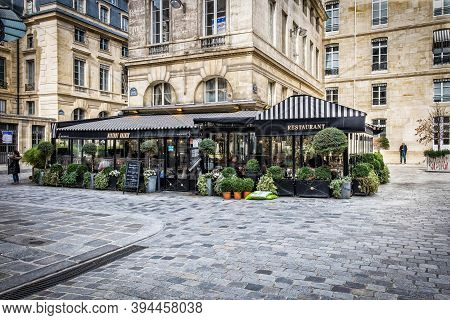 Paris, France, Fev 2020, View Of The Bistro Valois A Restaurant At Place Valois