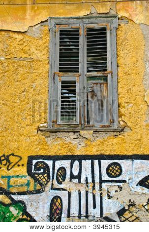 Okno Plaka, z Graphitti, Ateny