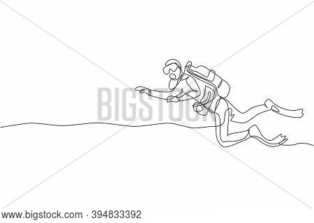 One Single Line Drawing Young Energetic Man Do Scuba Diving At Sea Ocean To See Underwater Life Worl