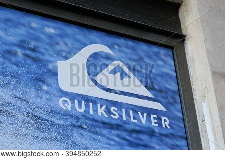 Bordeaux , Aquitaine / France - 11 08 2020 : Quiksilver Sign Text And Logo Front Of Fashion Shop On 