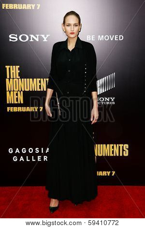 NEW YORK-FEB 4: Actress Leelee Sobieski attends the premiere of 'The Monuments Men' at the Ziegfeld Theatre on February 4, 2014 in New York City. 