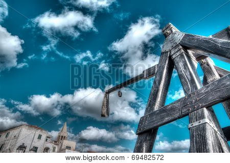 Hdr Catapult