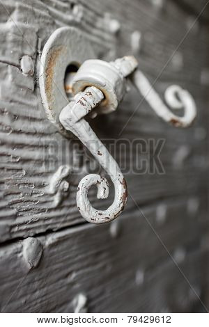 Knocker