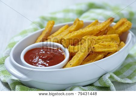 Polenta fries with tomato sauce