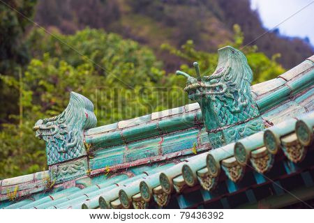 Chinese Rooftop Dragons