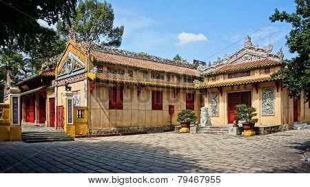 Le Van Duyet Temple, History Worship Place