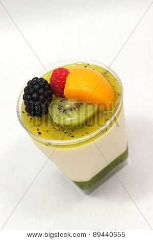 Dessert Mousse And Kiwi  With  Mixedfruit