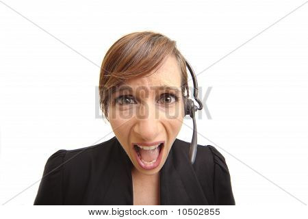 Telemarketer donna frustrata e urlando