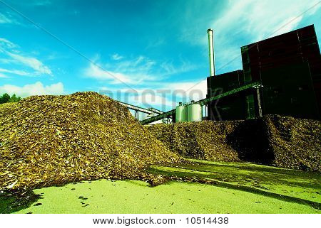 Impianto alimentazione bio con immagazzinaggio di combustibile di legno