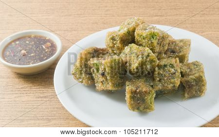 Fried Steamed Garlic Chives Dumpling Served With Spicy Soy Sauce