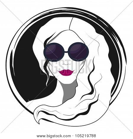 Woman Fashion With Sunglasses.