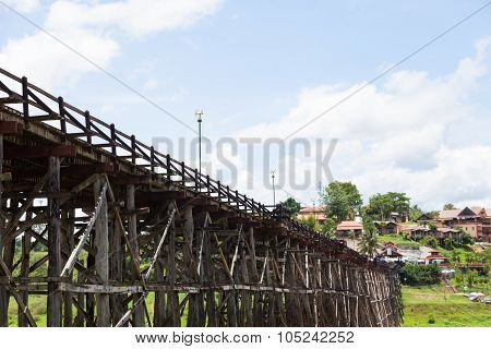 Sagklaburi Bridge