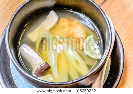 Yakifugu To Namanori Soup Shitate Grilled Puffer Fish And Fresh Seaweed Soup With Grilled Mushroom,