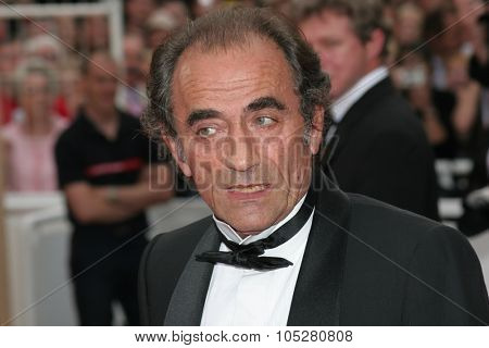 CANNES, FRANCE - MAY 11: French actor Richard Bohringer attends the premiere for the film 'Lemming' at Le Palais de Festival  of the 58th  Cannes Film Festival May 11, 2005 in Cannes, France