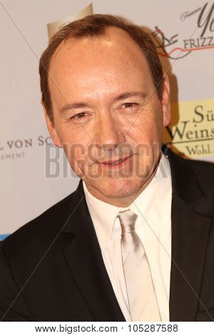 BERLIN, GERMANY - FEBRUARY 11: Kevin Spacey arrives for the 'Margin Call' - party during day two of the 61st Berlin International Film Festival at San Nicci on February 11, 2011 in Berlin, Germany.