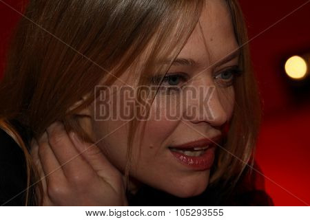 BERLIN, GERMANY - FEBRUARY 09: Heike Makatsch attends the 'Les Adieux De La Reine' Premiere during of the 62nd Berlin Film Festival at the Berlinale Palast on February 9, 2012 in Berlin, Germany.