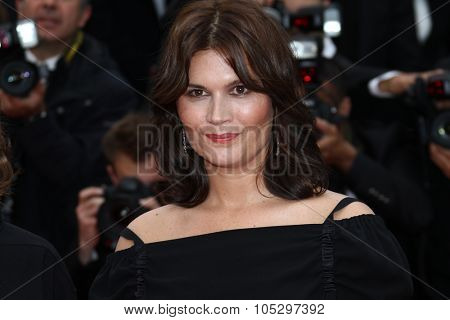 CANNES, FRANCE - MAY 21: Actress Marina Hands attends the 'Vous N'avez Encore Rien Vu' premiere during the 65th Annual Cannes Film Festival at Palais des Festivals on May 21, 2012 in Cannes, France