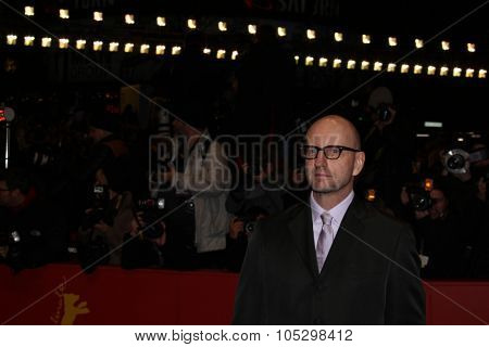  BERLIN, GERMANY - FEBRUARY 12: Steven Soderbergh attends the 'Side Effects' Premiere during the 63rd Berlinale Festival at Berlinale Palast on February 12, 2013 in Berlin