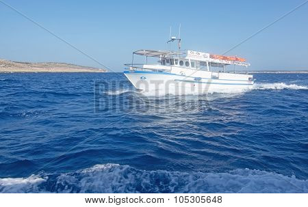 Comino Ferry