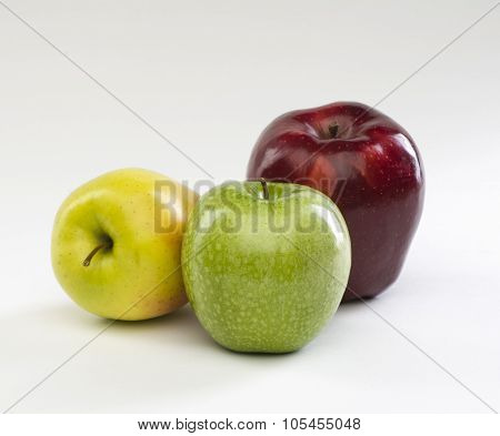 apples red green yellow