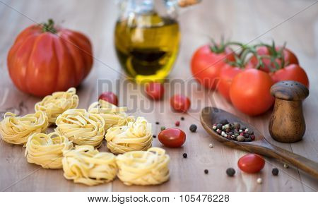 Pasta with tomatos and spices