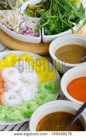 Fermented Rice Flour Noodles /kanom Jeen