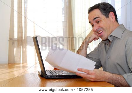 Man med Laptop