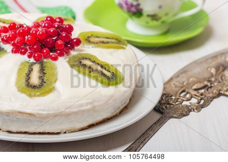 Cake With Cream Kiwi And Kalina