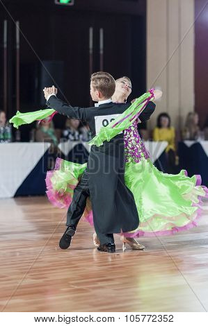Minsk, Belarus-september 27, 2015: Shvedov Michail And Zelenskaya Anastasiya Perform Juvenile-1 Stan