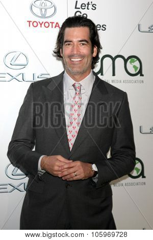 LOS ANGELES - OCT 24:  Carter Oosterhouse at the Environmental Media Awards 2015 at the Warner Brothers Studio Lot on October 24, 2015 in Burbank, CA