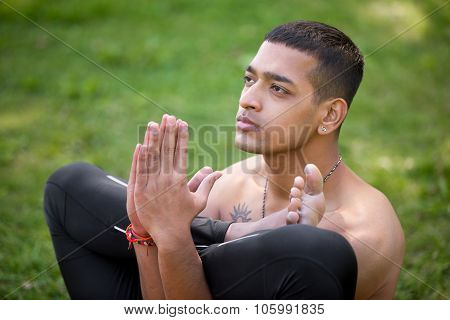 Foetus Yoga Asana