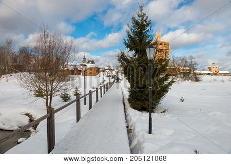Wood Flooring to the Holy spring Gremyachiy Klyuch. Svyatogorye. Moscow region Sergiev Posad district village Vzglyadnevo