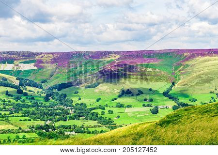 Mam Tor Hill Near Castleton And Edale In The Peak District Natio