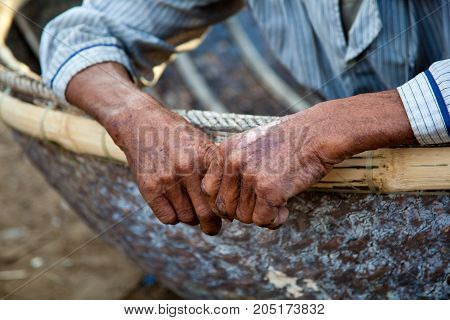 Vietnamese Boat Builder In Hoi An Says Hello