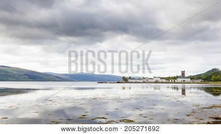Inveraray is a municipality in the district of Argyll and Bute Scotland located on the west coast of Loch Fyne