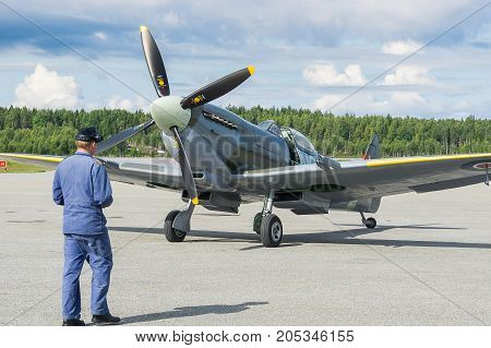 Air Show Spitfire Mk Xvi Airplane Flying