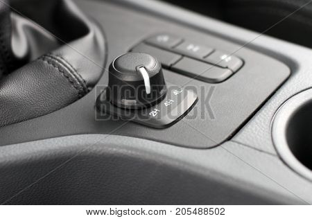 4wd and 2wd selector switch in off road car