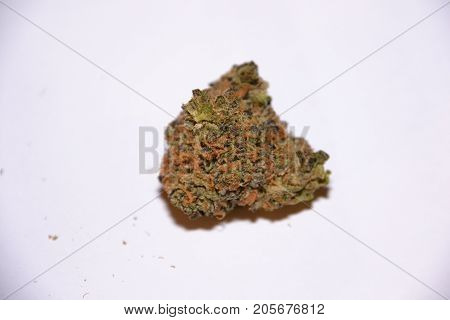 dosido is a hybrid medical cannabis strain