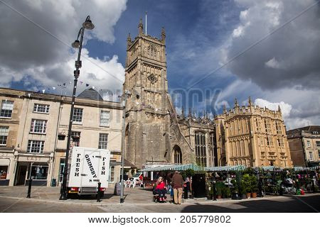 CIRENCESTER, ENGLAND - AUGUST 31, 2017:Old street in Cirencester, England, United Kingdom