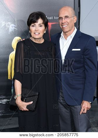 LOS ANGELES - SEP 05:  Jeffrey Katzenberg and Marilyn Katzenberg arrives for the 'IT' World Premiere on September 5, 2017 in Hollywood, CA                