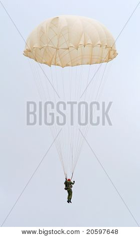 Parasailer elleni ég