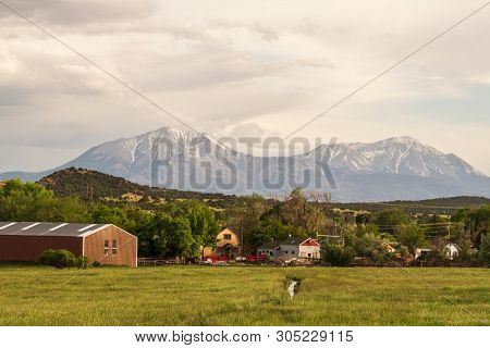 Walsenburg, Colorado and the Spanish Peak mountain range